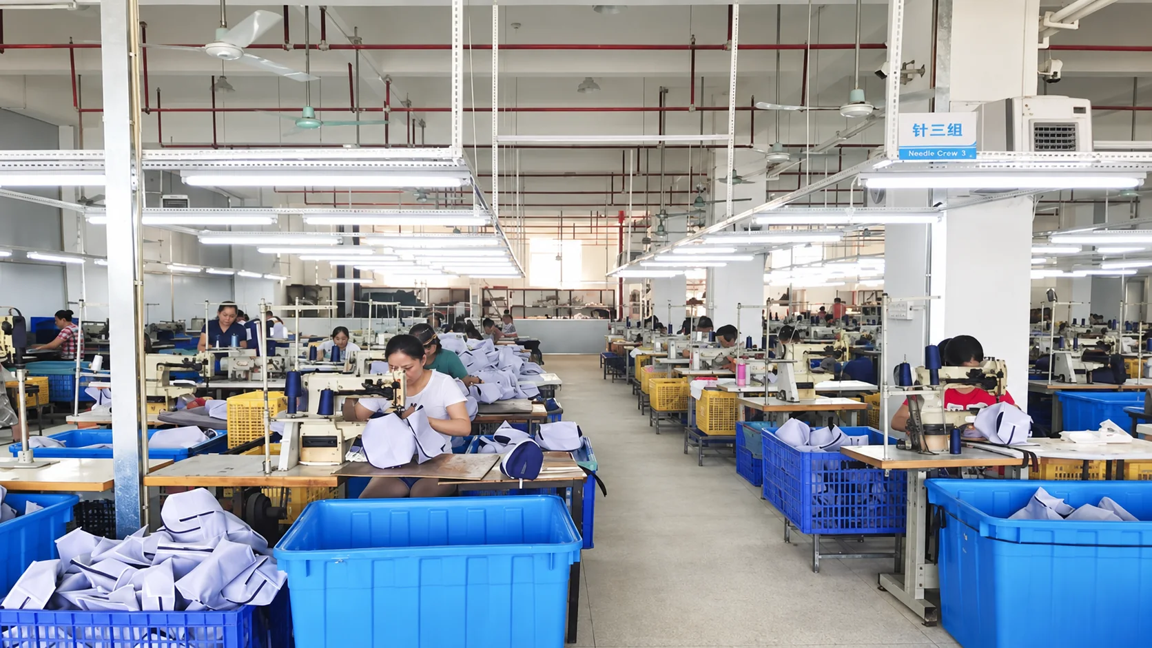 Bag sewing production floor at Yishu Bag factory